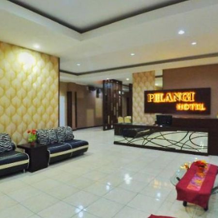 Hotel Pelangi クパン エクステリア 写真